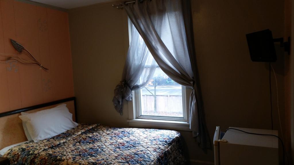 A Voyageur'S Guest House Ottawa Exteriör bild